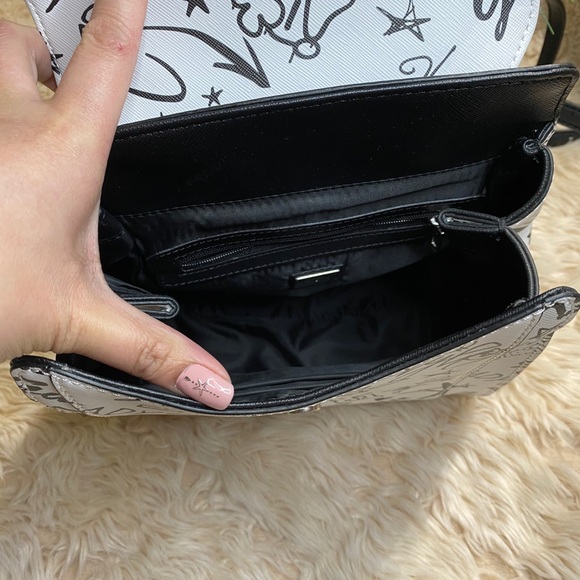 Authentic Guess Backpack - Picture 5 of 7